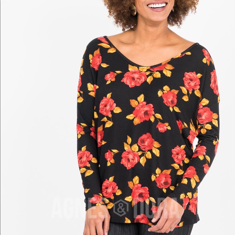 Urban Pullover Double V Neck Black Red Floral